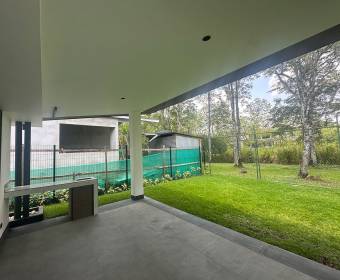 Casa moderna de una planta en venta en Condominio Las Mesetas dentro de Ciudad Hacienda Los Reyes