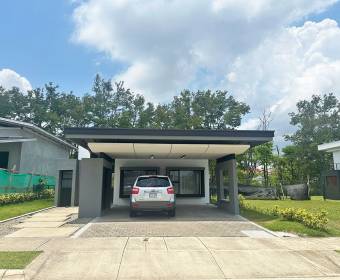 Casa moderna de una planta en venta en Condominio Las Mesetas dentro de Ciudad Hacienda Los Reyes