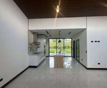 Casa moderna de una planta en venta en Condominio Las Mesetas dentro de Ciudad Hacienda Los Reyes