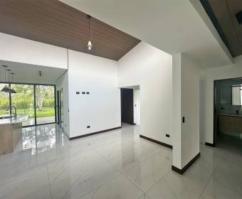 Casa moderna de una planta en venta en Condominio Las Mesetas dentro de Ciudad Hacienda Los Reyes
