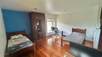 Venta Casa de Lujo en La Guácima de Alajuela. RAH 26-207