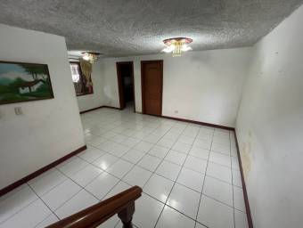 Venta de Casa  4 APTOS en Catedral, San José. RAH 26-1912 INVERSIÓN