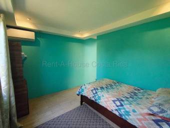 Casa en venta esquinera en Turrúcares con seguridad y 4 parqueos #26-1882 GS