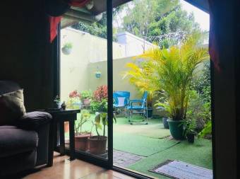 Se vende casa en Catedral San José 26-1130