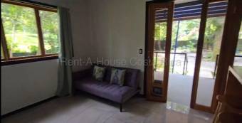 Casa en venta en Cahuita con piscina amplio terreno e ideal para Airbnb #26-1897 GS