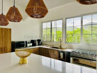 Venta quinta moderna con vista a montañas y gran terreno natural #26-1915 GS