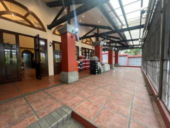 Edificio comercial en venta en Heredia ideal para restaurante y eventos #26-745 GS
