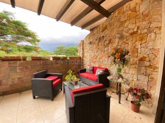 Venta de Apartamento en Río Oro-Santa Ana. RAH 26-1952