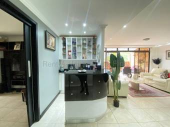 Venta de Apartamento en Río Oro-Santa Ana. RAH 26-1952