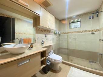 Venta de Apartamento en Río Oro-Santa Ana. RAH 26-1952