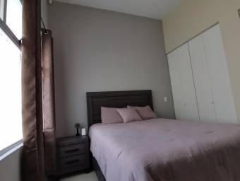 Se vende apartamento en Ulloa #25-958