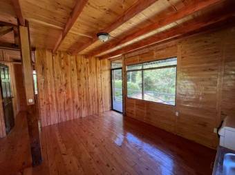 Venta de Cabaña en El Jardín de Dota, San José. RAH 26-1105