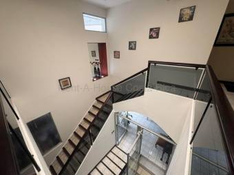 Hotel en venta en San Pedro de Montes de OCa MLS 26-1811