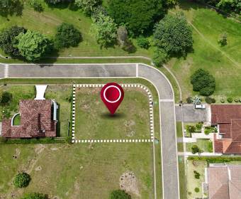 881 m2 lot for sale in Las Vueltas Condominium, Ciudad Hacienda Los Reyes, La Guacima.