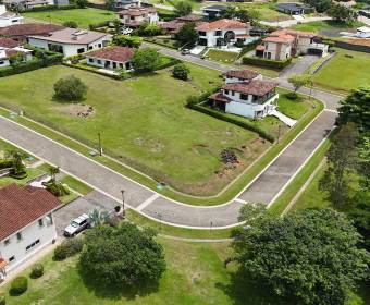 Lote de 881 m2 a la venta en Condominio Las Vueltas, Ciudad Hacienda Los Reyes, La Guacima.
