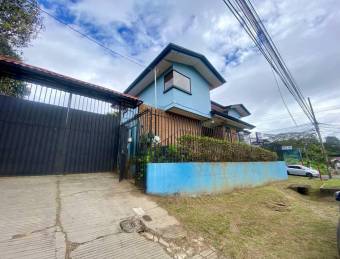 Propiedad en venta en Santo Domingo de Heredia con uso mixto y amplio parqueo #26-1893 GS