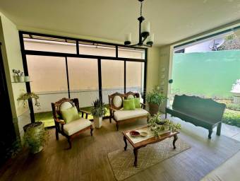 Venta de Casa en Curridabat-Granadilla. 