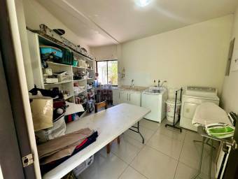Venta de Casa en Curridabat-Granadilla. 