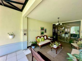 Venta de Casa en Curridabat-Granadilla. 