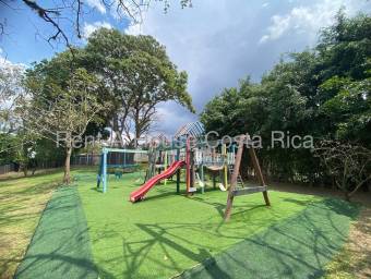 Se alquila casa en Santa Ana San José 26-1463