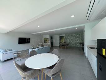 Se alquila apartamento en Escazú Centro 26-1681