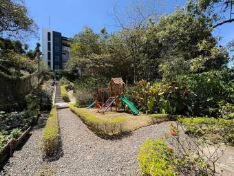 Se alquila apartamento en Escazú Centro 26-1681