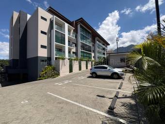 Se alquila apartamento en Escazú Centro 26-1681