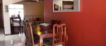 Se vende casa en San Francisco Heredia 26-620