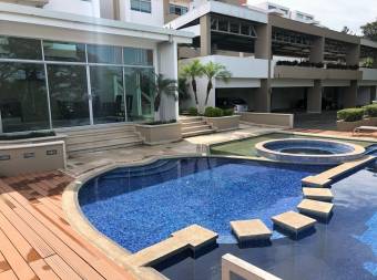 Se alquila apartamento en Escazú San José 26-1070
