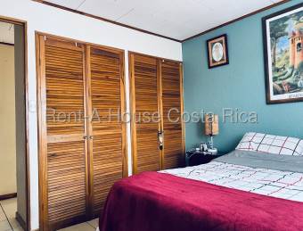 Se vende casa en Ulloa Heredia 26-1473