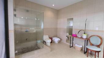 Venta de Casa en Tres Ríos, Cartago. RAH 25-1408