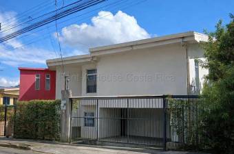Venta de Amplia Casa en la Unión de Cartago