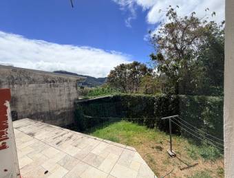 Venta de Amplia Casa en la Unión de Cartago