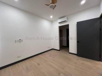 Alquiler de Apartamento de Lujo en Santa Ana. RAH 26-1960