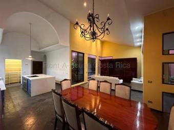 Venta de Casa en Pozos de Santa Ana.