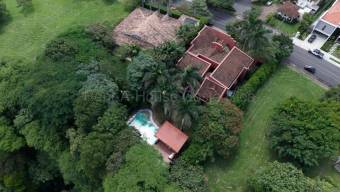 Venta de Casa en Pozos de Santa Ana.