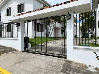 Se vende casa en Pavas San José 26-651