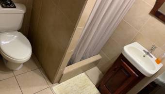 Se vende casa en Montes de Oca San José 26-96