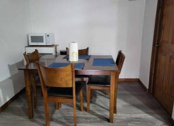 Se vende casa en Belén Heredia 26-987