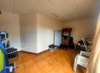 Venta de Propiedad con 3 Unidades en Moravia. 26-380