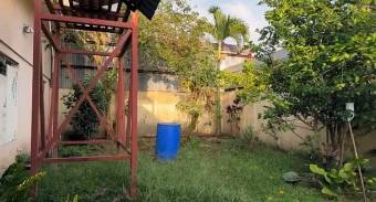 Venta de Propiedad con 3 Unidades en Moravia. 26-380