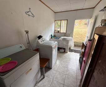 2 propiedades comerciales a la venta en Alajuela centro, a solo 150M de la sede central del INS