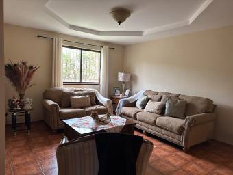 Se vende casa en Escazú San José 26-1085