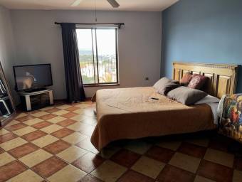 Se vende casa en Escazú San José 26-1085