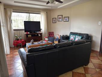 Se vende casa en Escazú San José 26-1085