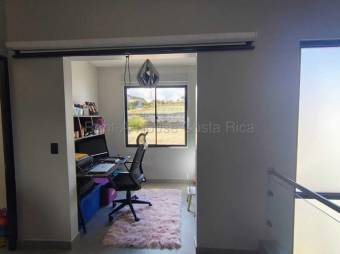 Venta de Casa de Lujo en Condominio Villas del Río, Alajuela. RAH 26-1970