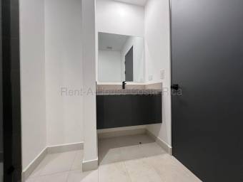 Se alquila apartamento en Santa Ana San José 26-1960
