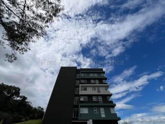 Se alquila apartamento en Santa Ana San José 26-1960