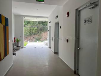 Se alquila apartamento en Santa Ana San José 26-1960