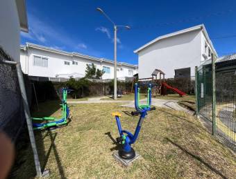 Se vende casa en San Pablo Heredia 26-1395